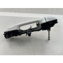 Toyota Yaris P13 ab 2011 original Türgriff rechts vorne weiß 692010D05000
