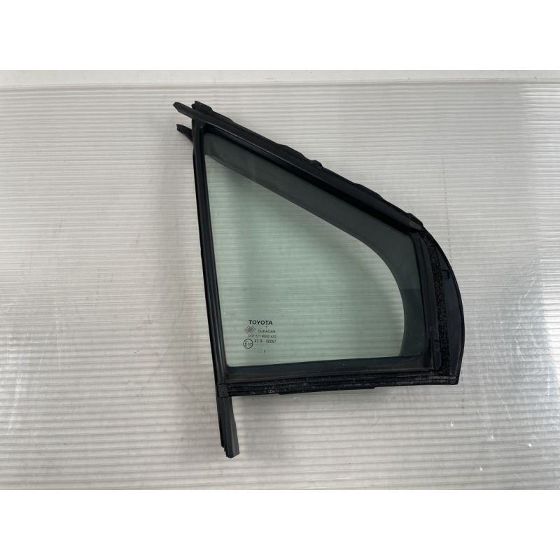 Toyota Yaris 1.5 P13 ab 2017 orig. Dreieckscheibe Seitenfenster vorne rechts