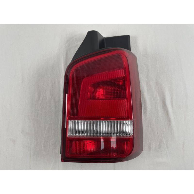 für VW Transporter T5 Heckklappe 11/09-05/15 Rückleuchte TYC rechts 7E5945096C