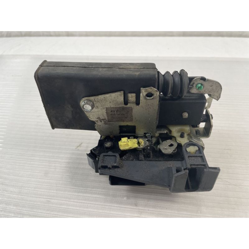 Dacia Sandero I (SD) 2008-2012 original Türschloss vorne links 8200735225