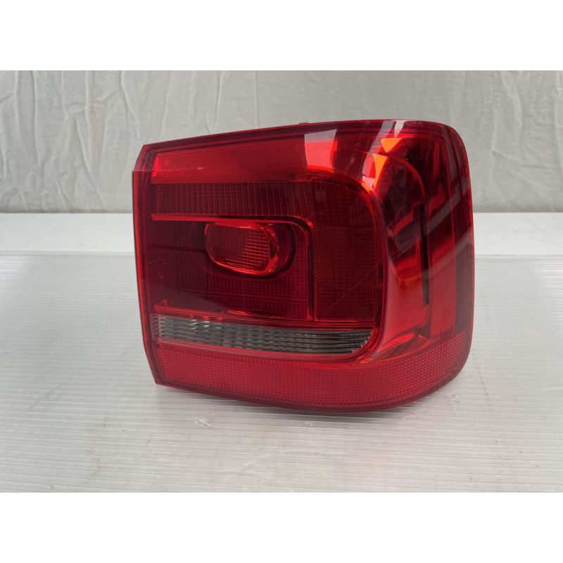 VW Touran I (1T3) 05/10-05/15 original Rückleuchte Hella rechts 1T0945096R