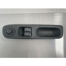 Renault Twingo I (C06) original Fensterheberschalter vorne links 7700832376-G